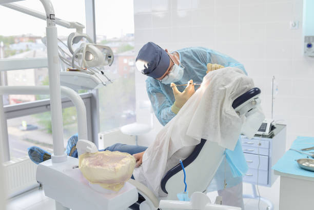 Best Emergency Tooth Extraction in Coventry Lake, CT